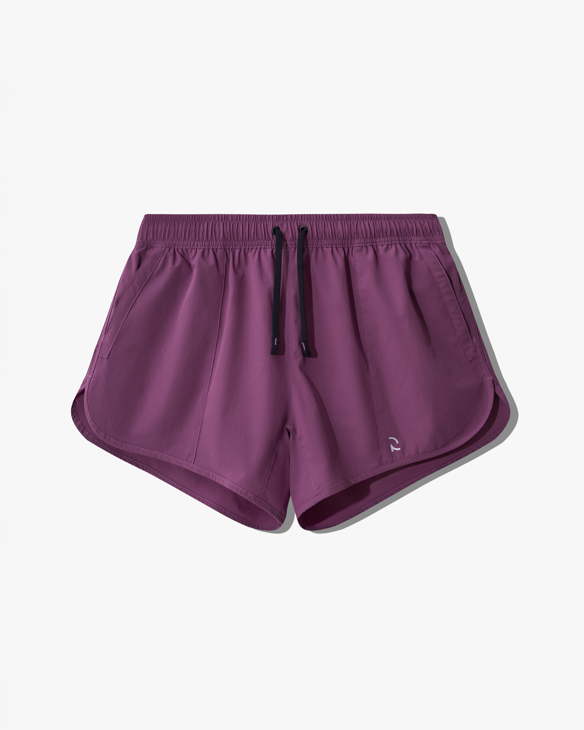 SHORT 01 — SIGNATURE CUT